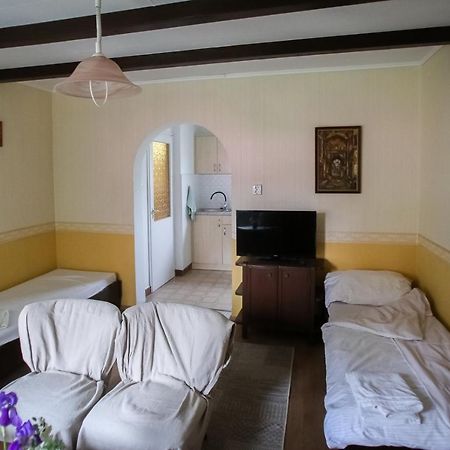 Hellenyi Apartmanok Harkány Екстериор снимка