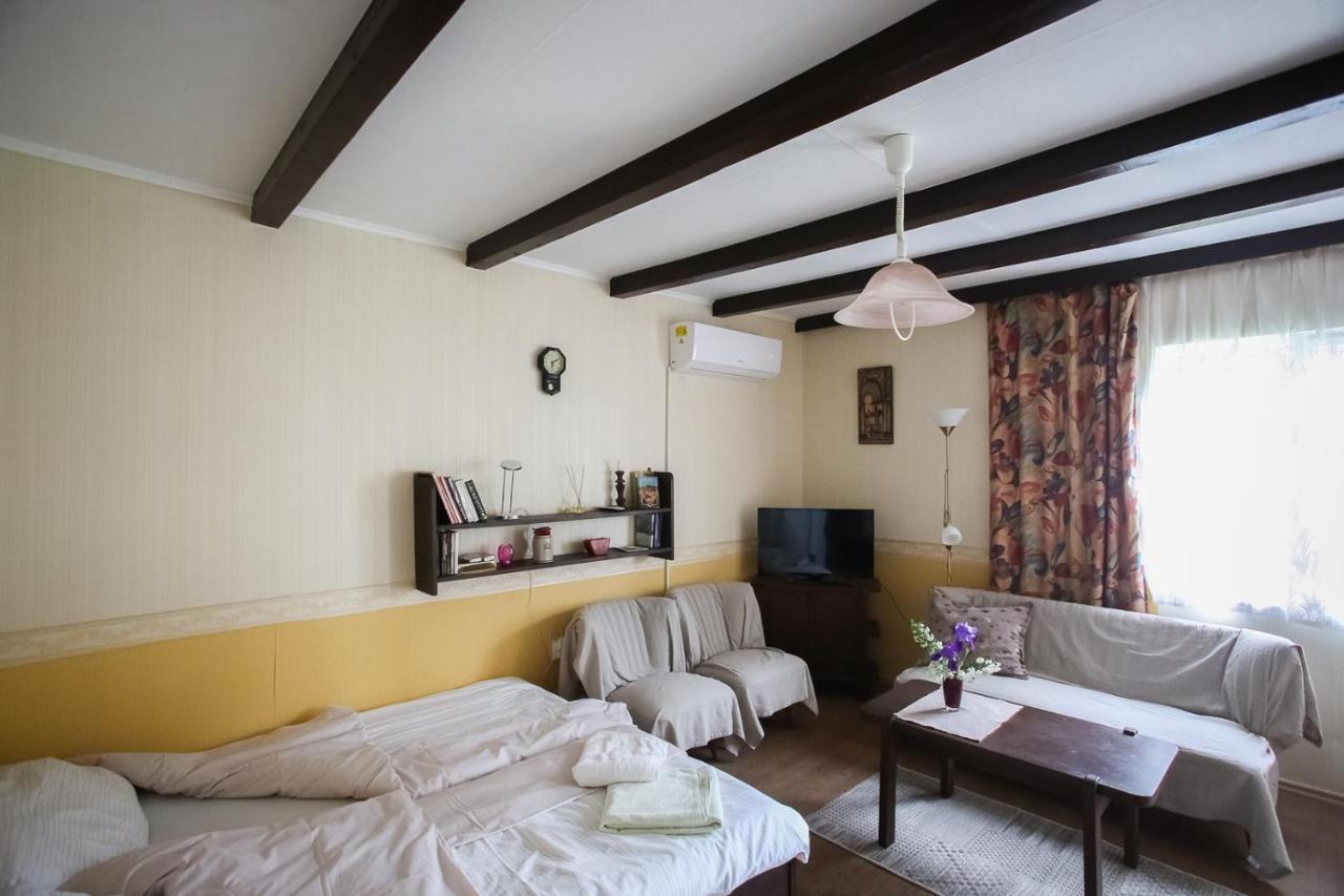 Hellenyi Apartmanok Harkány Екстериор снимка