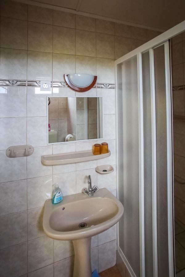 Hellenyi Apartmanok Harkány Екстериор снимка