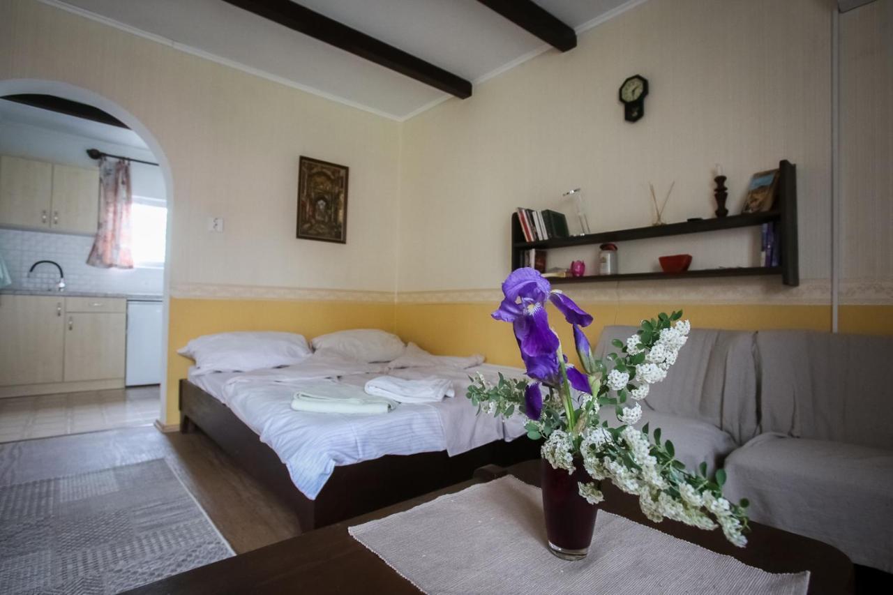 Hellenyi Apartmanok Harkány Екстериор снимка
